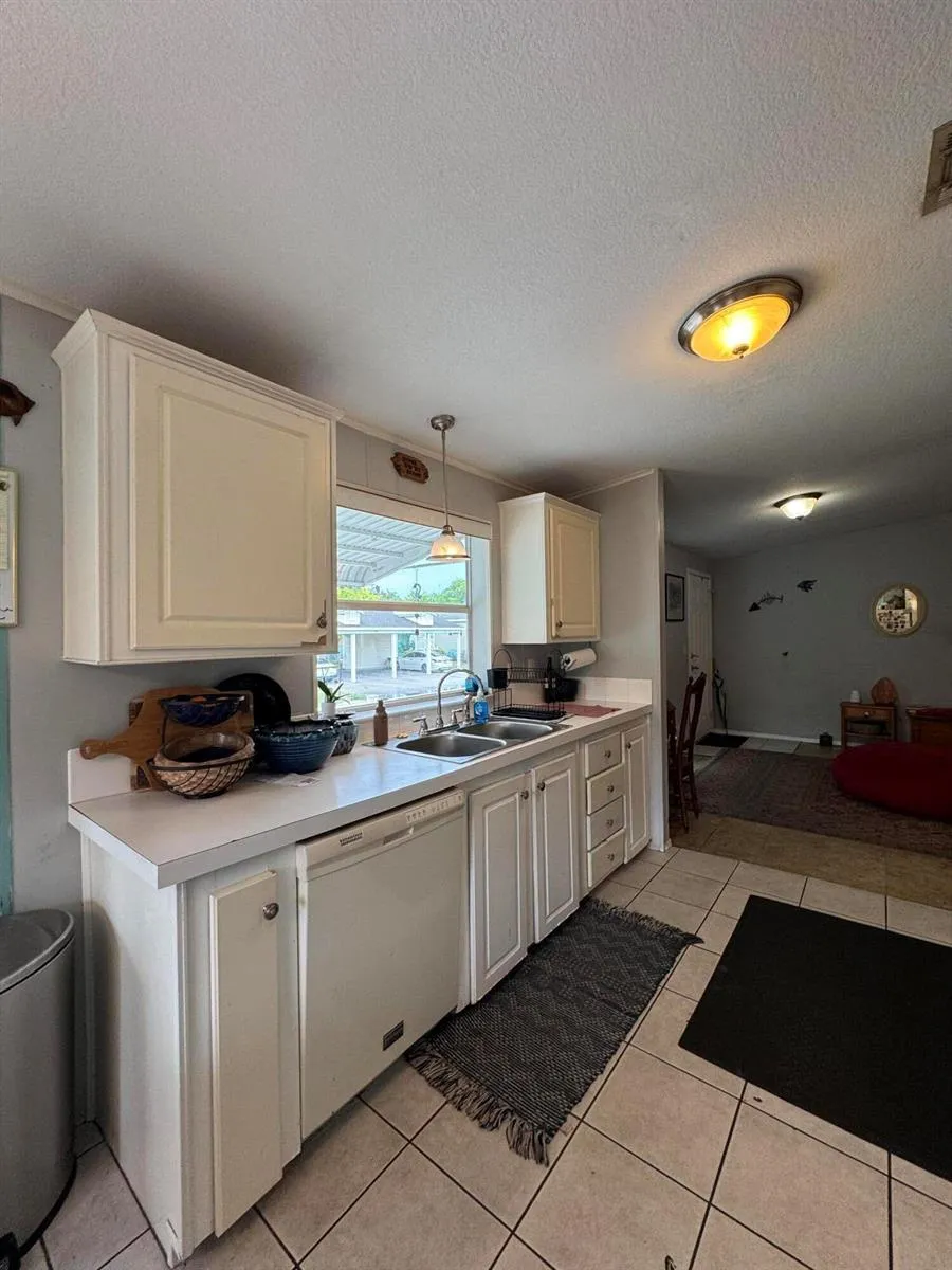 2555 PGA BOULEVARD #305 Palm Beach Gardens, FL 33410