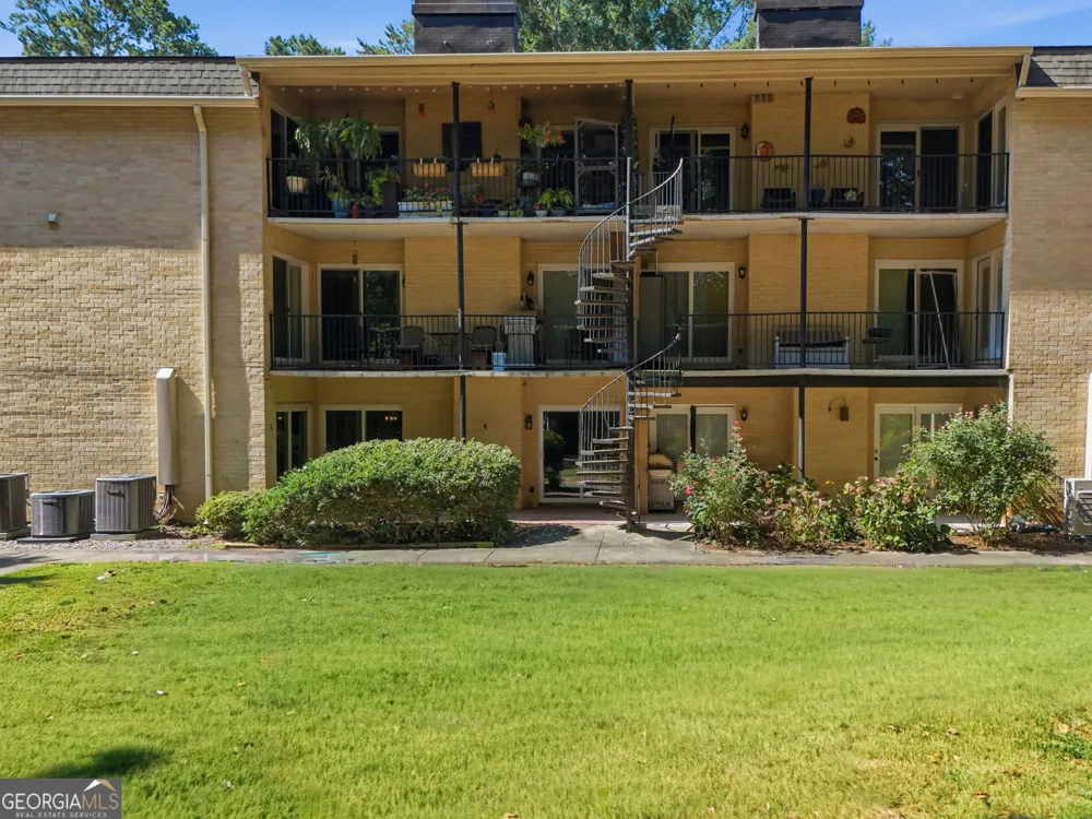 5400 Roswell RD Sandy Springs, GA 30342