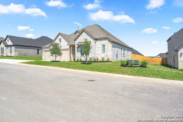 322 Lawrence Drive Castroville, TX 78009