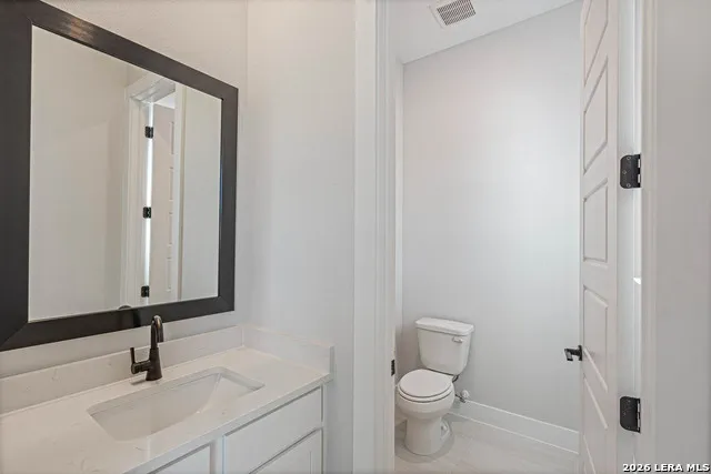 256 Lawrence Drive Castroville, TX 78009