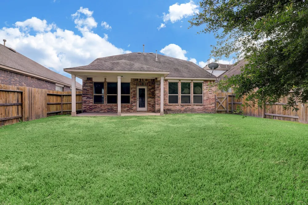 16617 Conner Creek Lane Houston, TX 77044