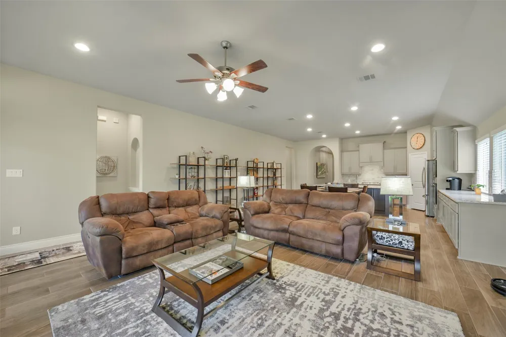 28160 Knight Peak Drive Spring, TX 77386