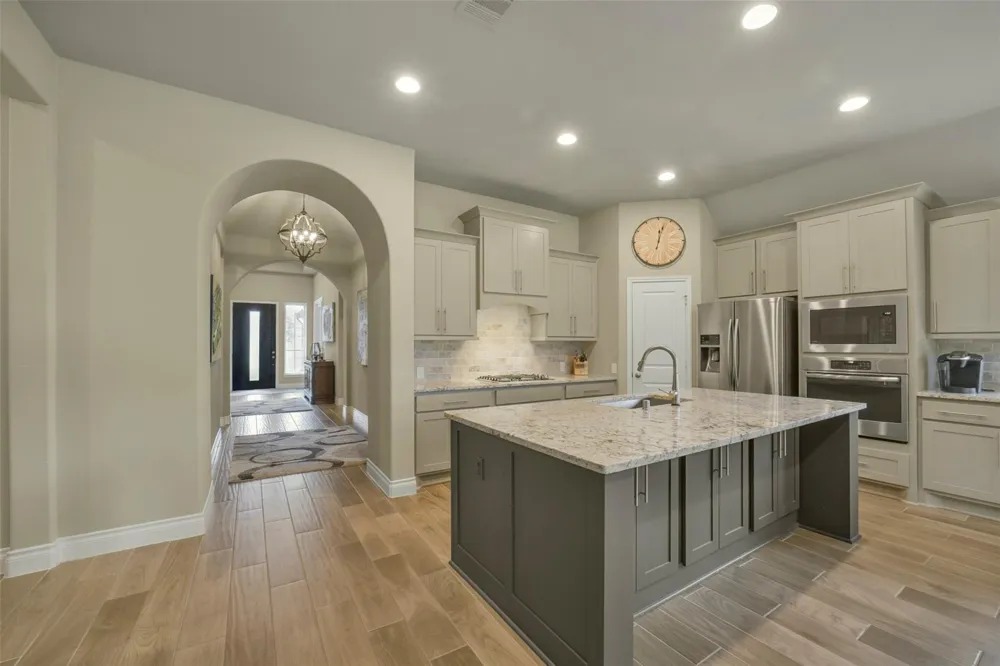 28160 Knight Peak Drive Spring, TX 77386