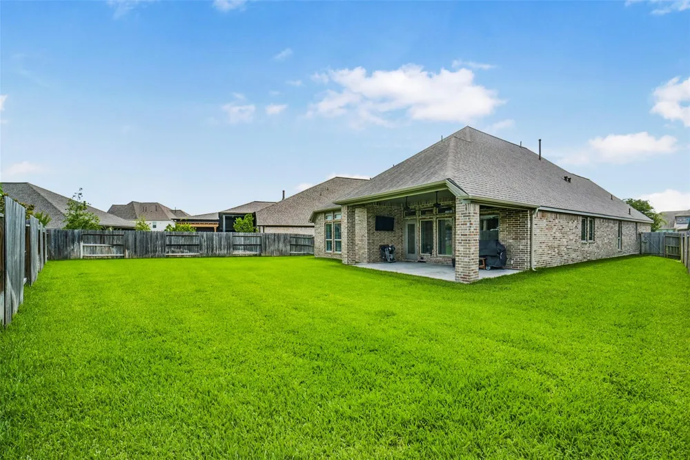 28160 Knight Peak Drive Spring, TX 77386