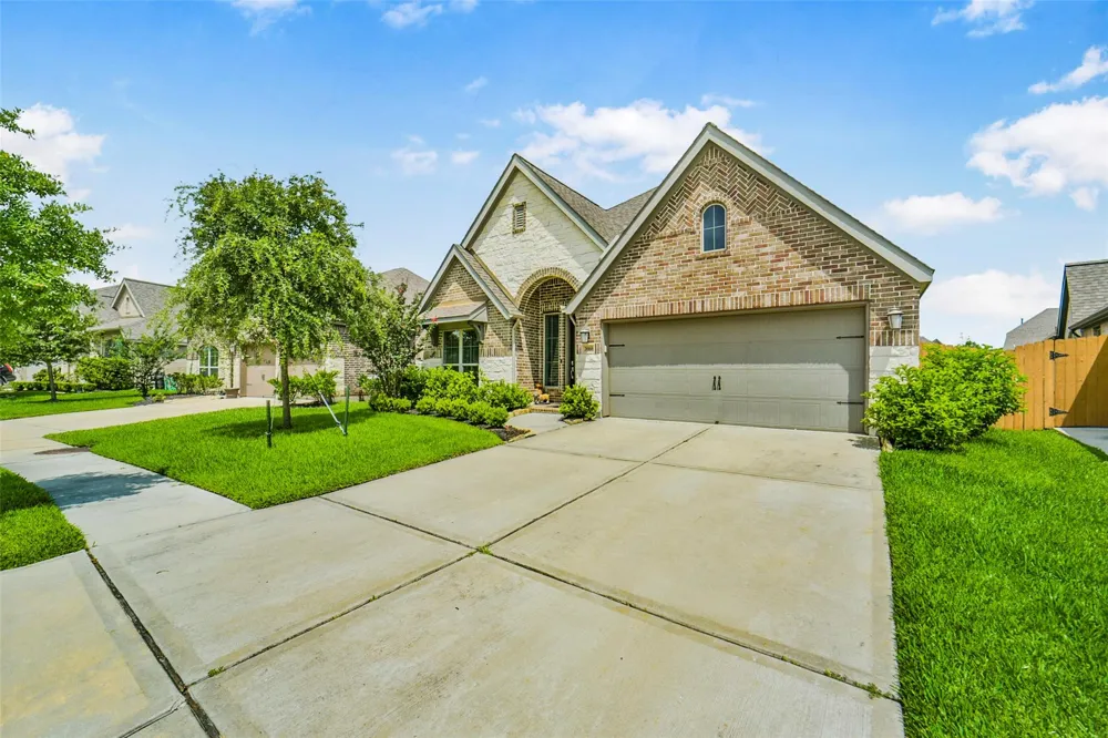 28160 Knight Peak Drive Spring, TX 77386