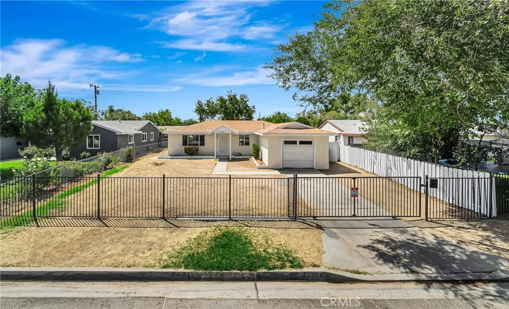 45351 Kingtree Lancaster, CA 93534