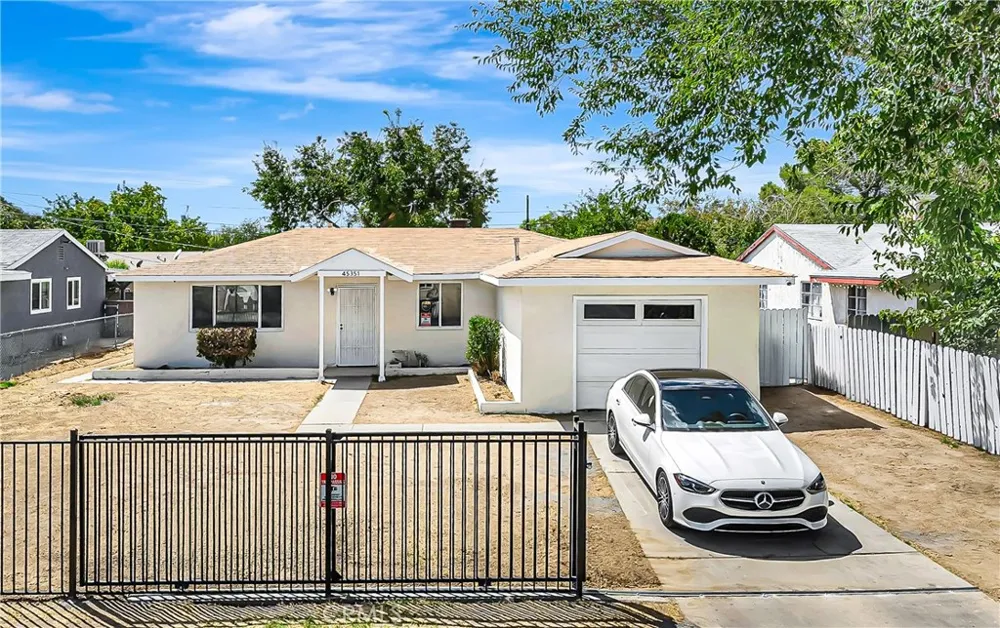 45351 Kingtree Lancaster, CA 93534
