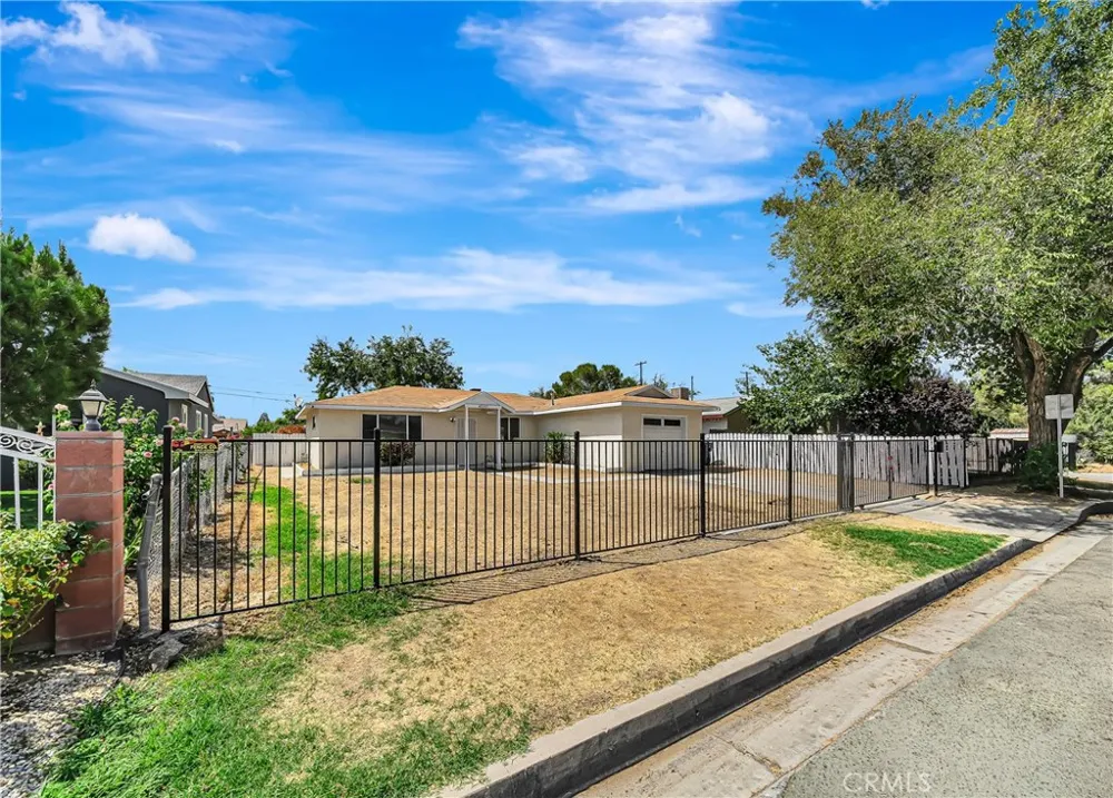 45351 Kingtree Lancaster, CA 93534