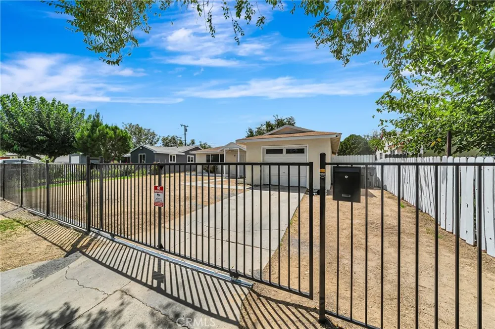 45351 Kingtree Lancaster, CA 93534