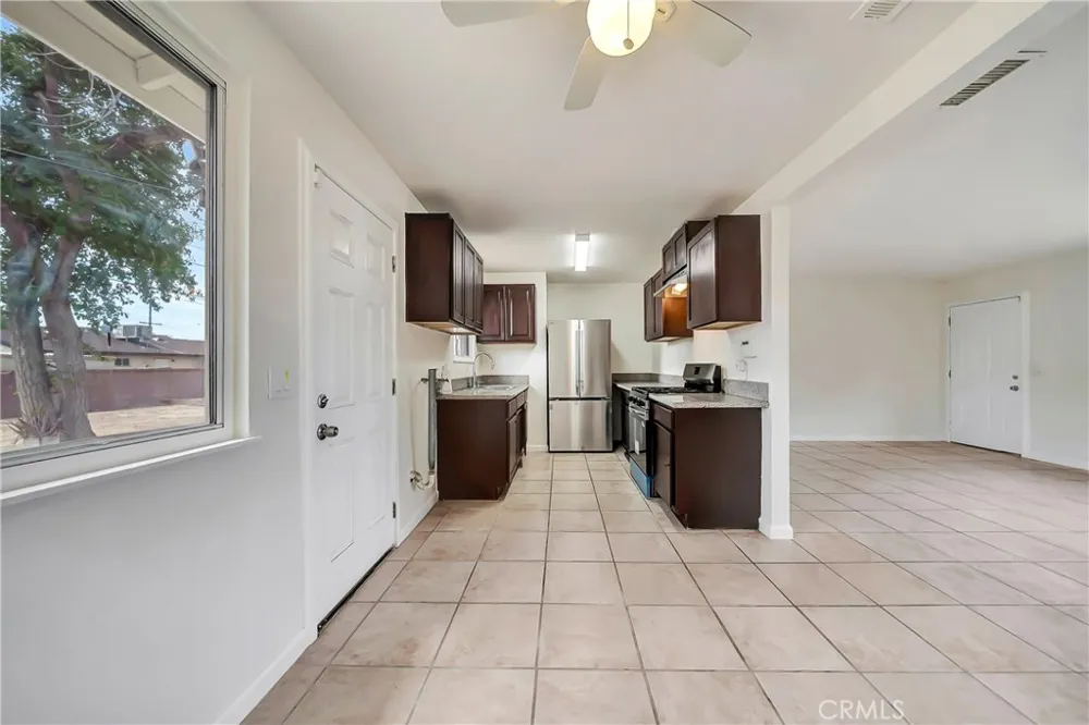 45351 Kingtree Lancaster, CA 93534