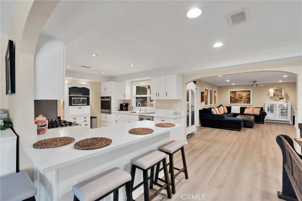 246 E Mission Corona, CA 92879