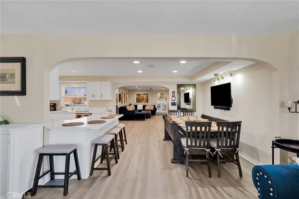 246 E Mission Corona, CA 92879