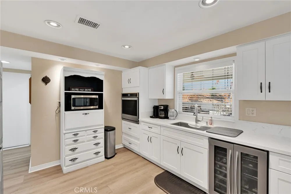 246 E Mission Corona, CA 92879