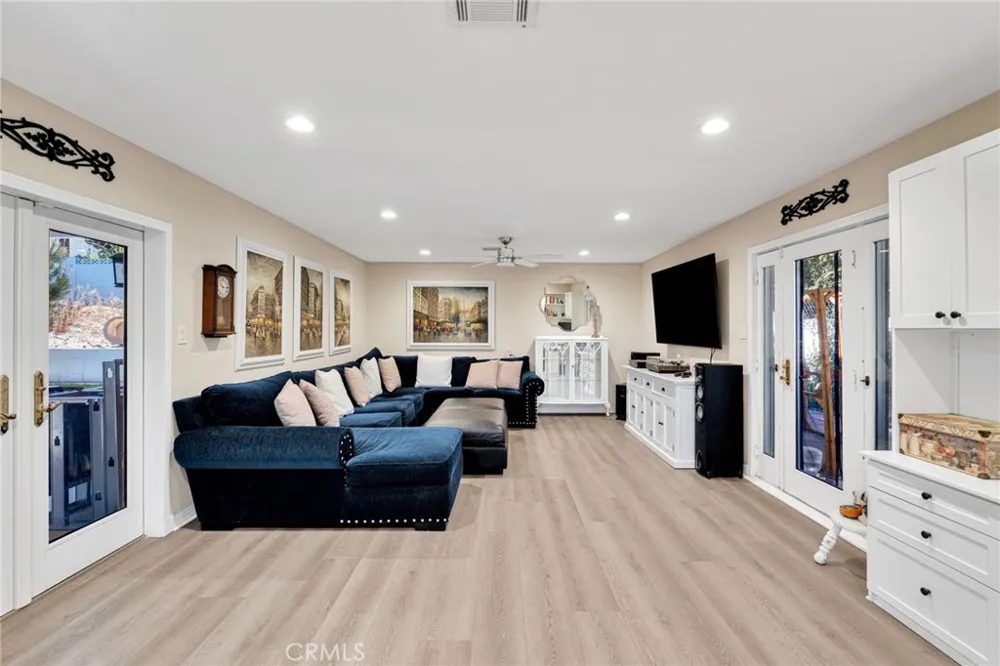 246 E Mission Corona, CA 92879