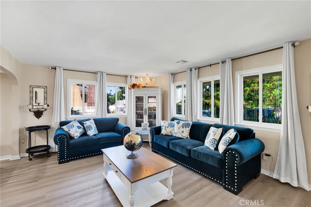 246 E Mission Corona, CA 92879