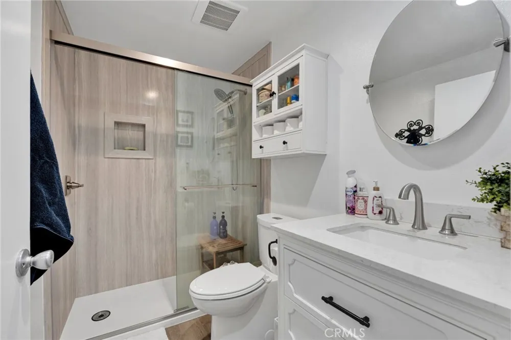 246 E Mission Corona, CA 92879