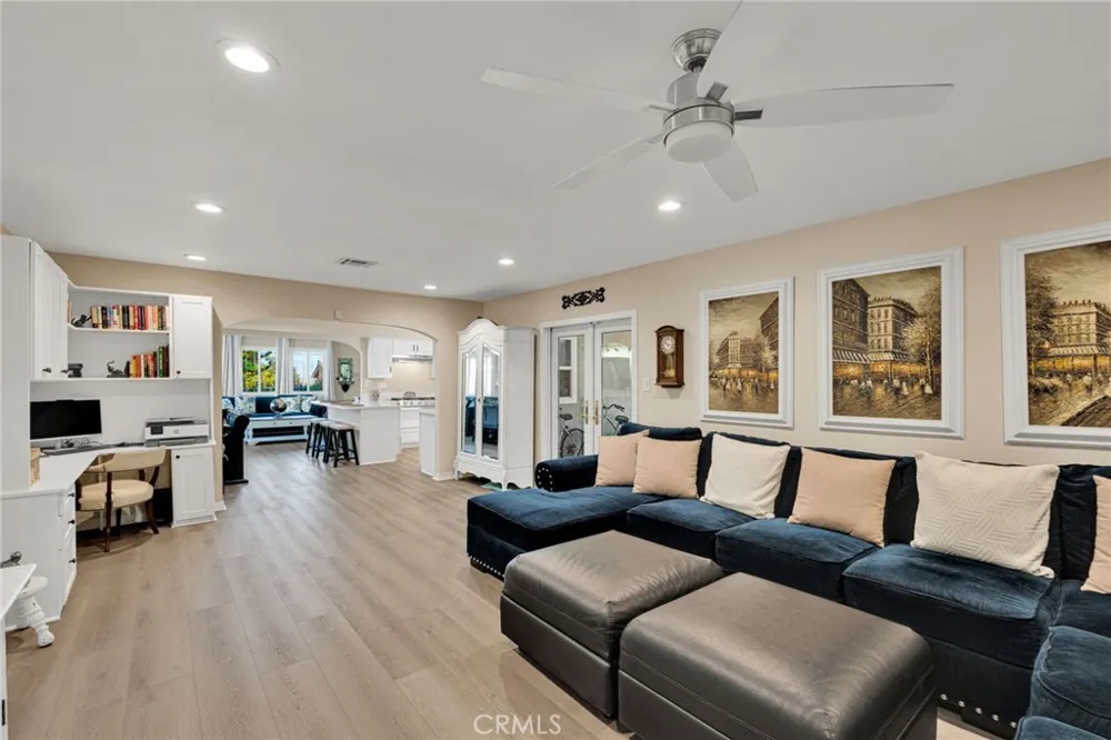 246 E Mission Corona, CA 92879