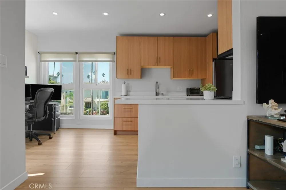 1017 5th Santa Monica, CA 90403