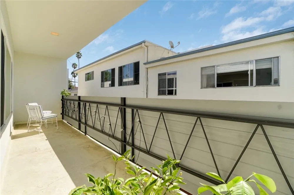 1017 5th Santa Monica, CA 90403
