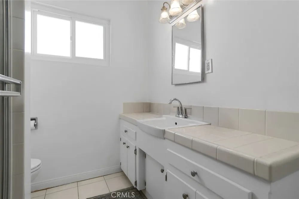 1017 5th Santa Monica, CA 90403