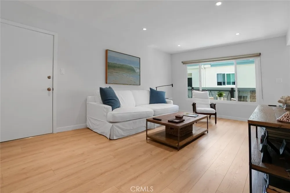 1017 5th Santa Monica, CA 90403