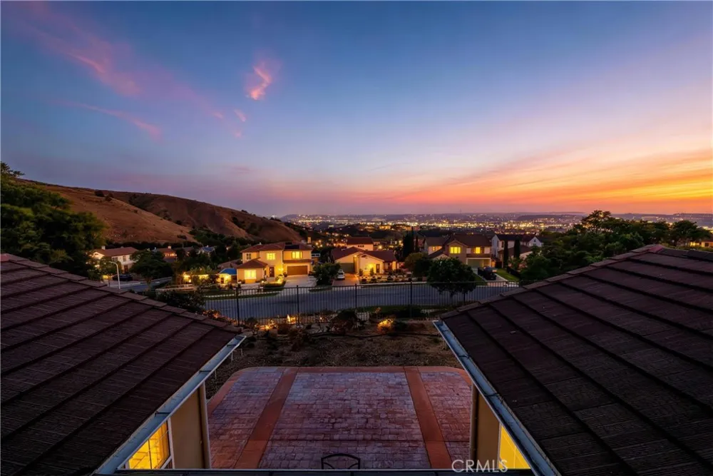 19528 Morning Grove Ln Walnut, CA 91789