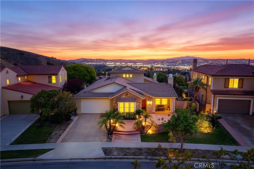 19528 Morning Grove Ln Walnut, CA 91789