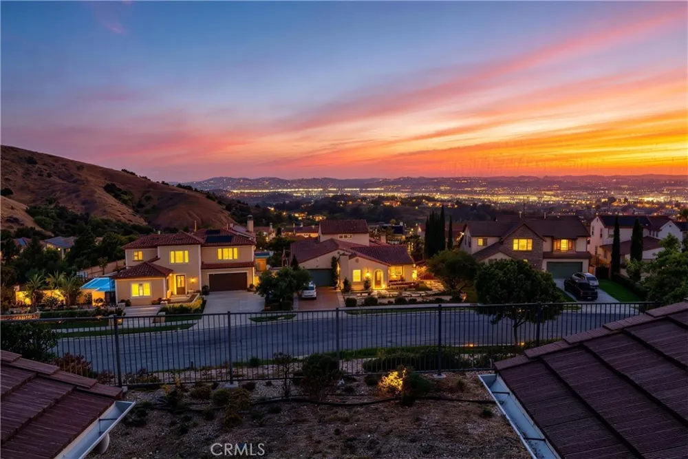 19528 Morning Grove Ln Walnut, CA 91789