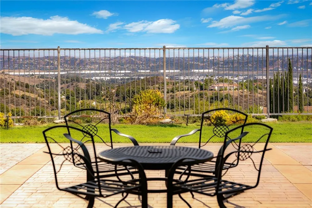 19528 Morning Grove Ln Walnut, CA 91789
