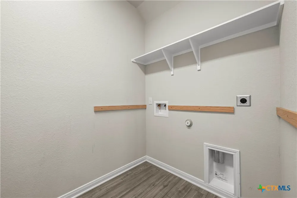 1906 Longmire Loop Temple, TX 76502