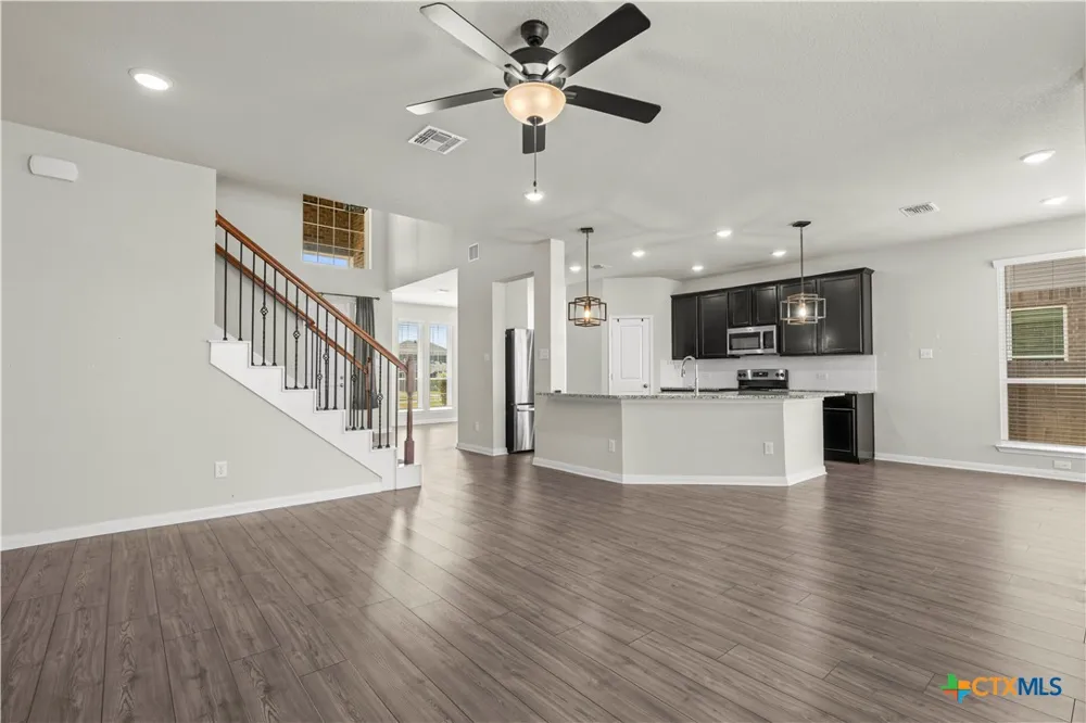 1906 Longmire Loop Temple, TX 76502