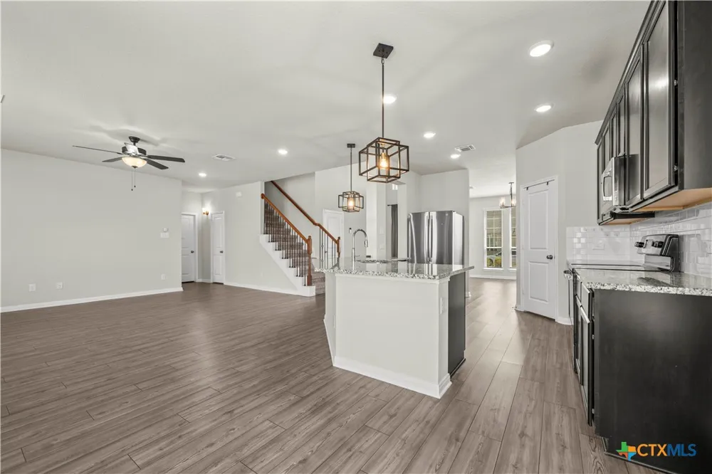 1906 Longmire Loop Temple, TX 76502