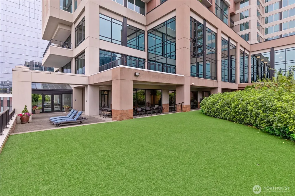 177 107th Ave NE #1204 Bellevue, WA 98004