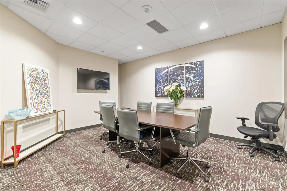 177 107th Ave NE #1204 Bellevue, WA 98004