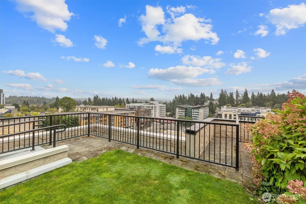 177 107th Ave NE #1204 Bellevue, WA 98004