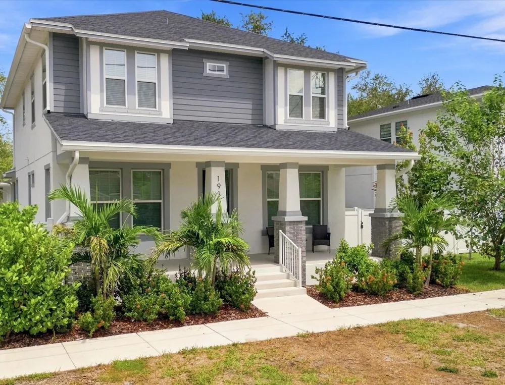1915 W STATE STREET Tampa, FL 33606