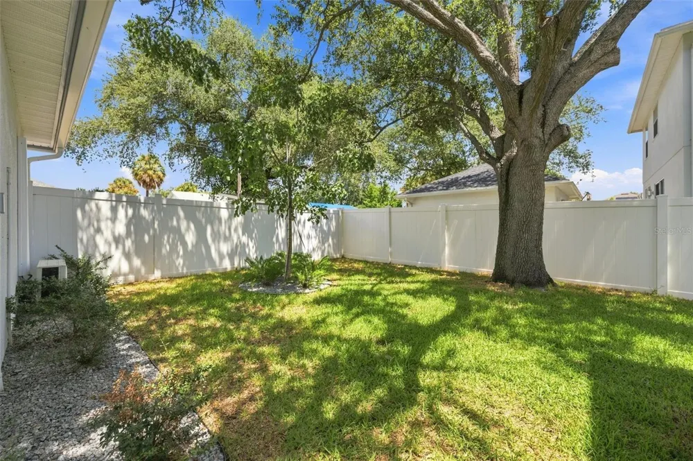 1915 W STATE STREET Tampa, FL 33606