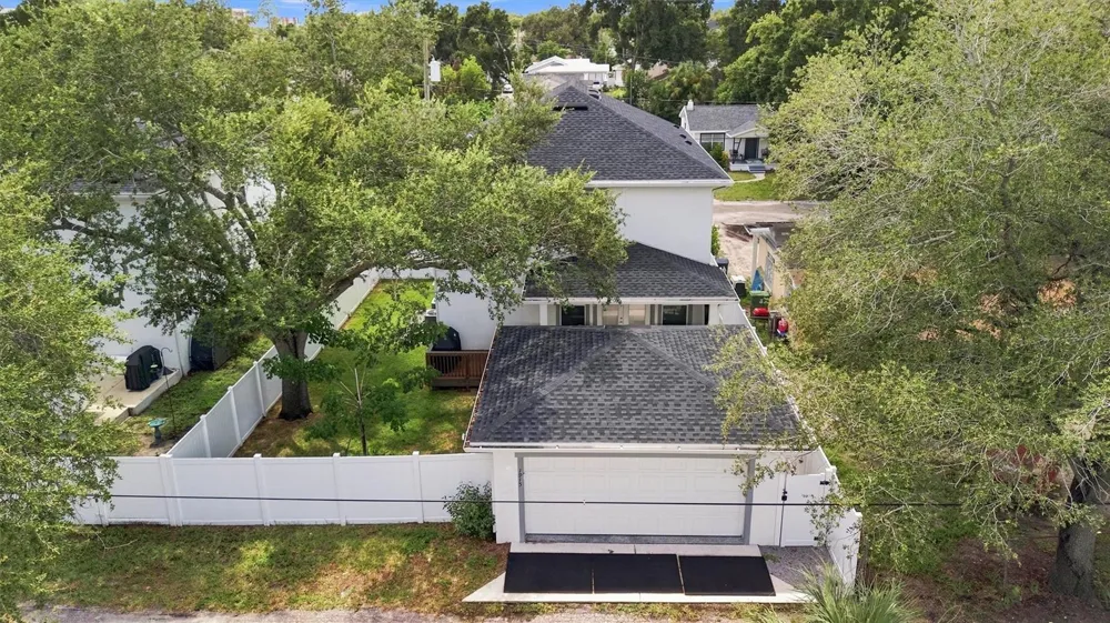 1915 W STATE STREET Tampa, FL 33606