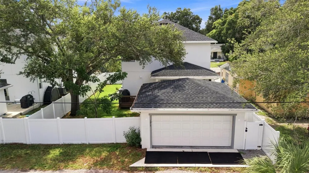 1915 W STATE STREET Tampa, FL 33606