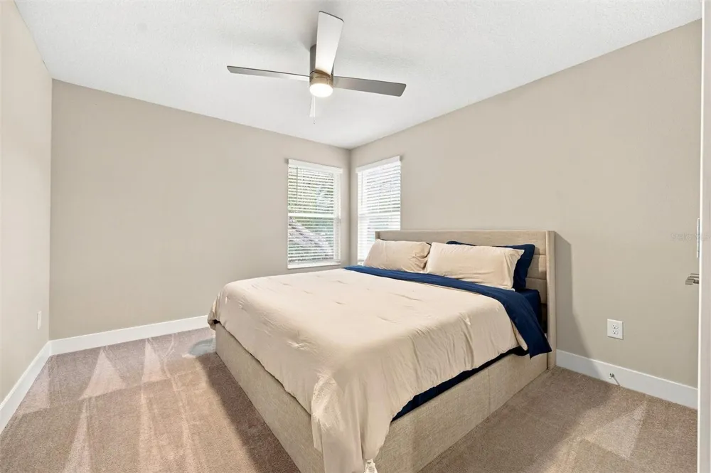 1915 W STATE STREET Tampa, FL 33606