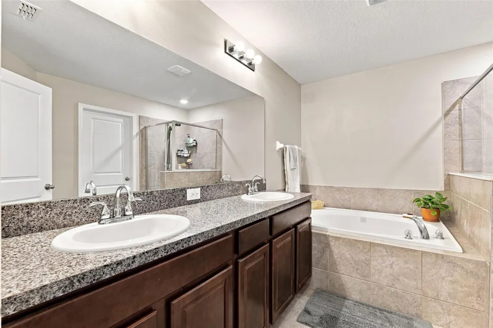 8096 SEAGARDEN LANE Land O Lakes, FL 34637