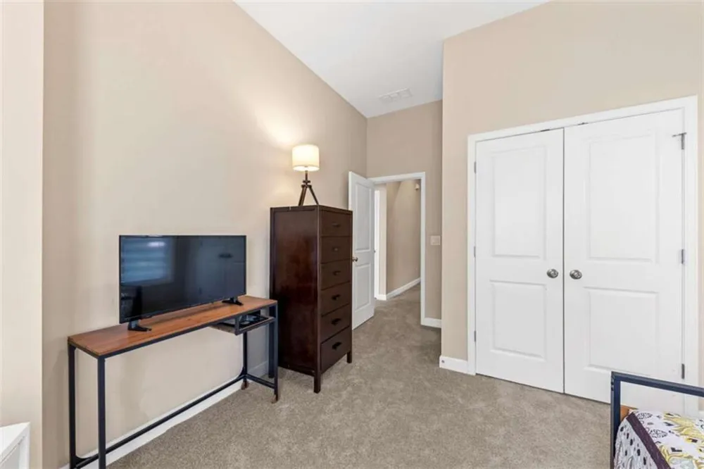 5100 Waters Edge Trail Roswell, GA 30075