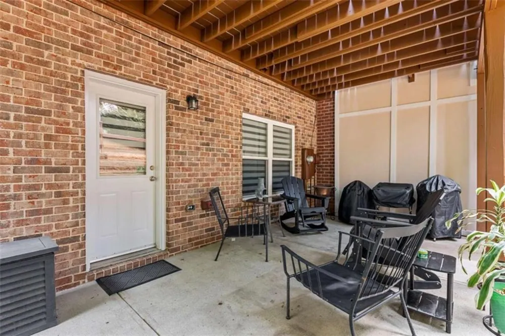 5100 Waters Edge Trail Roswell, GA 30075