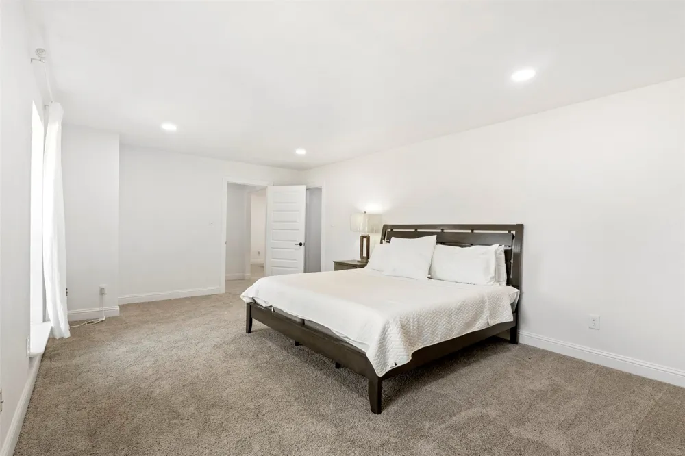 102 Amy Court Burleson, TX 76028