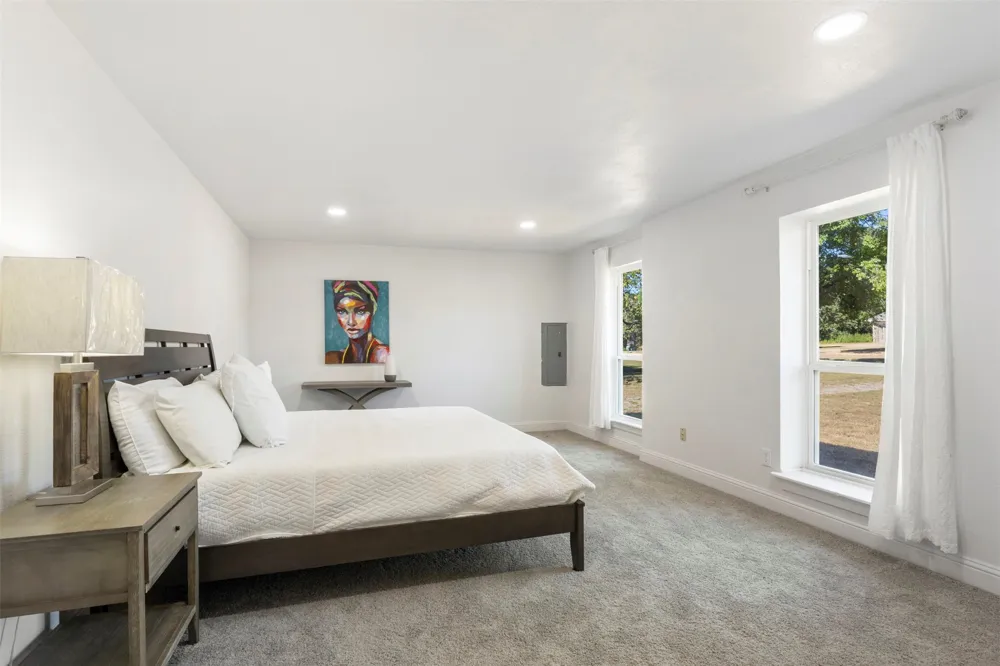 102 Amy Court Burleson, TX 76028