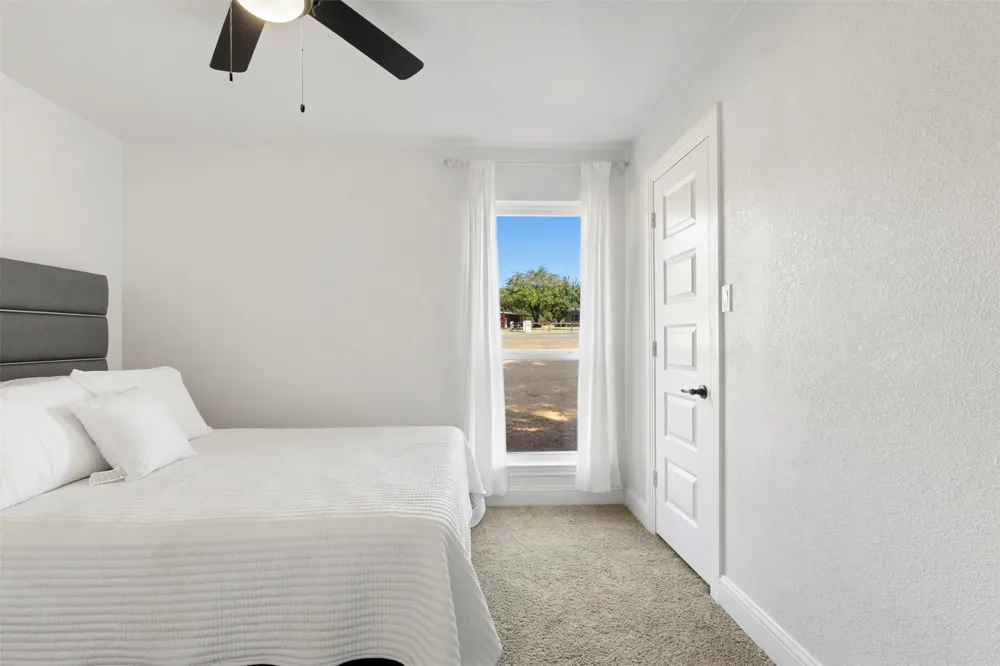 102 Amy Court Burleson, TX 76028