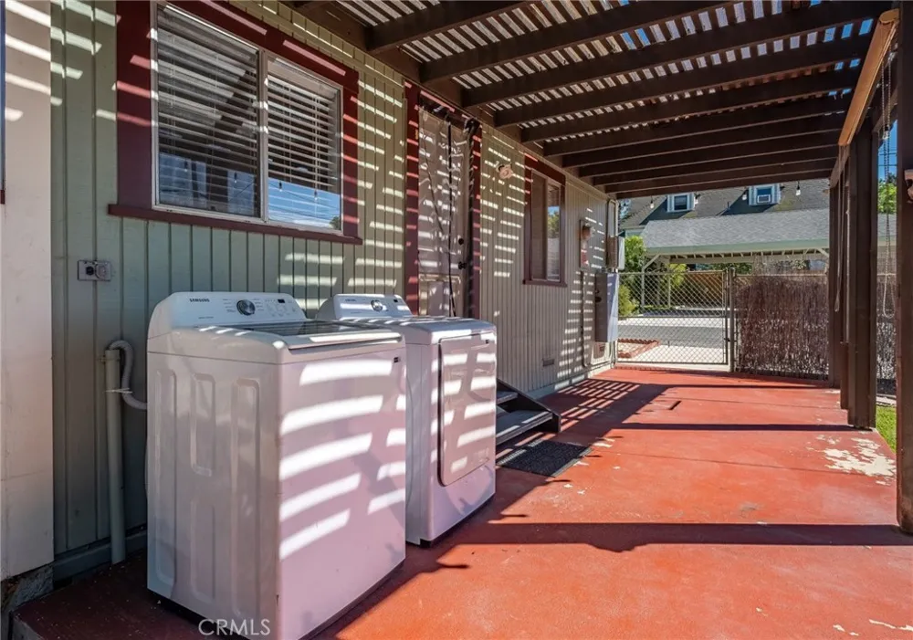 812 S Howard Corona, CA 92879