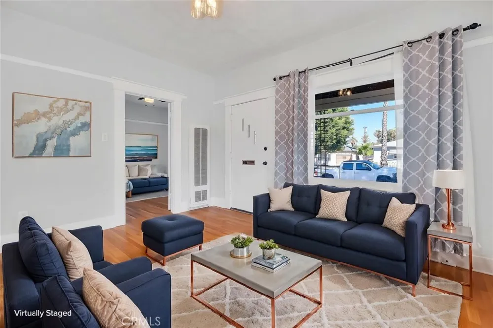 812 S Howard Corona, CA 92879
