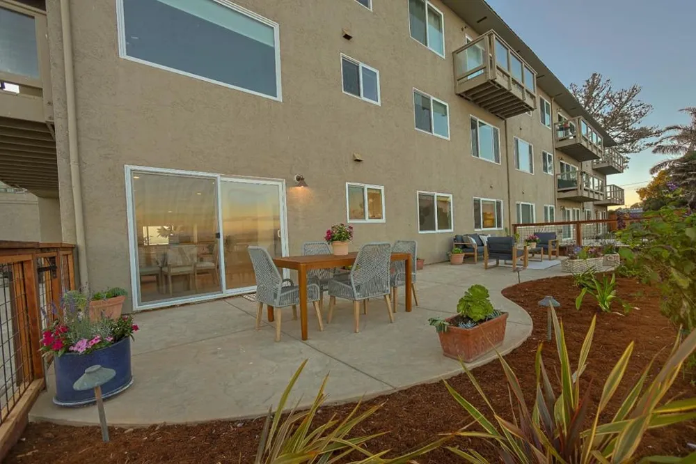 4820 Opal Cliff Drive #103 Capitola, CA 95010