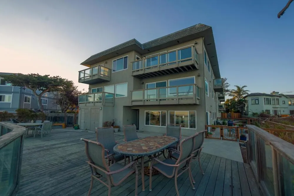 4820 Opal Cliff Drive #103 Capitola, CA 95010